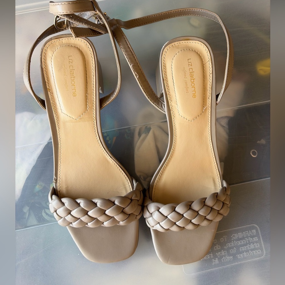 Liz Claiborne Women's Beige Braided Sandals